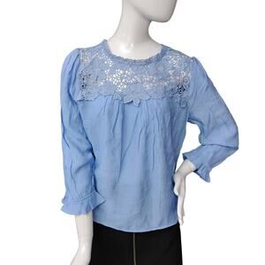 Active USA Peasant Blouse Size Large Light Blue Aplique Neck 3/4 Sleeve NWOT